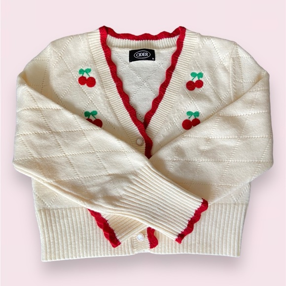 SOLD • cider cherry cardigan - Picture 2 of 15